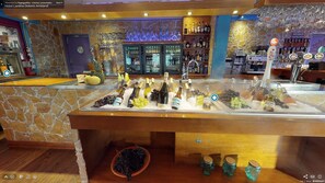 Breakfast, lunch and dinner served - Hotel Restaurant Dolores (Hollum)