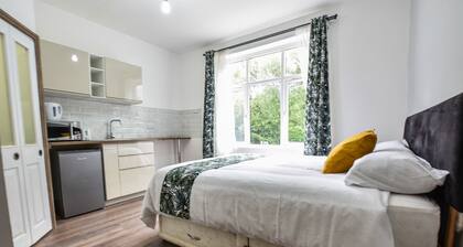 OYO Regency Guest House Manchester North