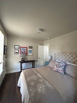 4 bedrooms, desk, iron/ironing board, free WiFi