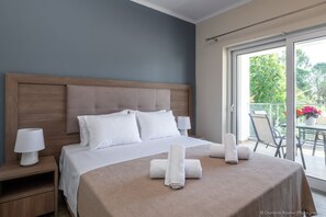 Individually decorated, individually furnished, blackout drapes - Nancy's Luxury Apartments (Zakynthos)
