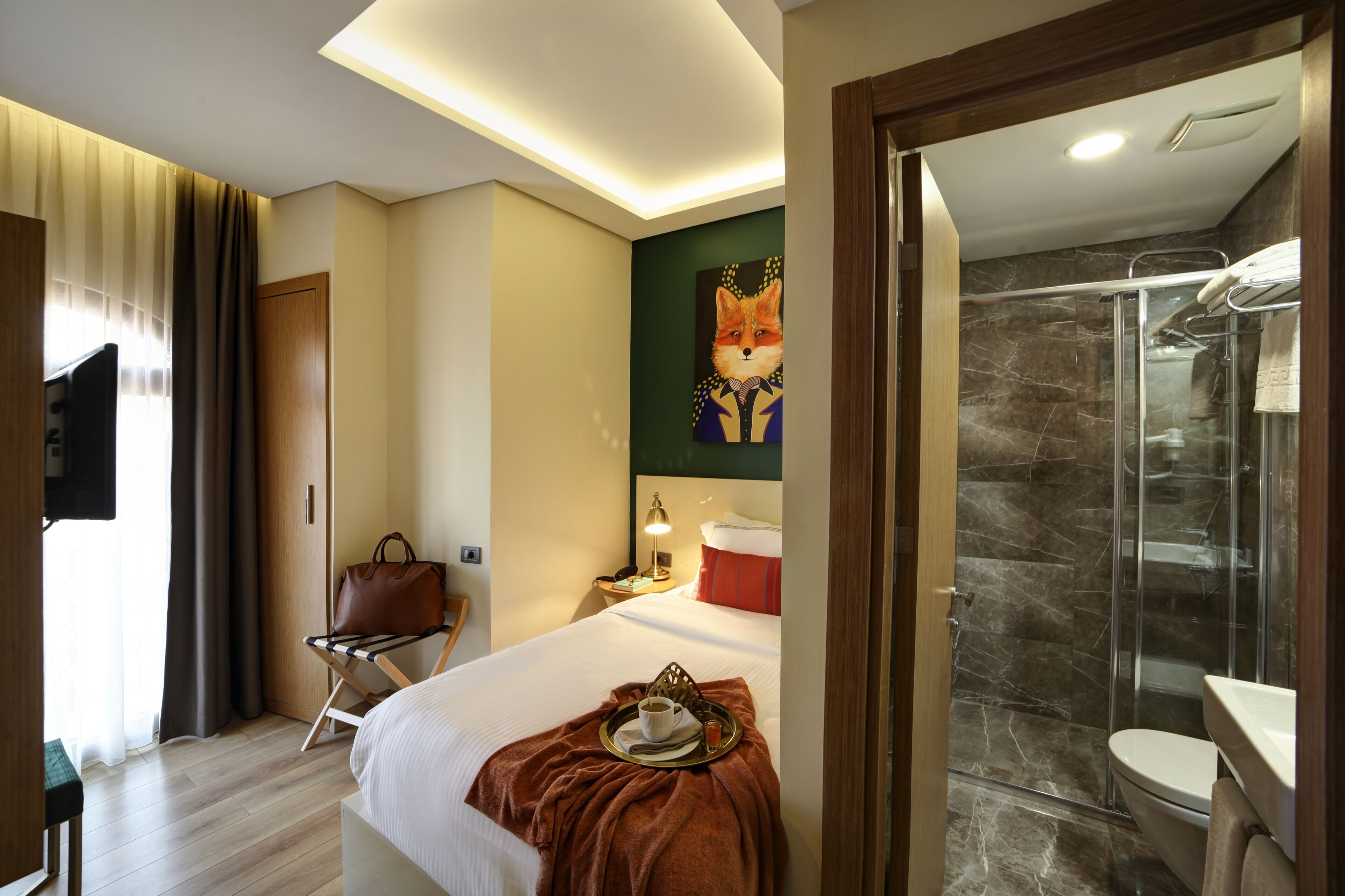 Egyptian cotton sheets, premium bedding, down comforters, pillowtop beds