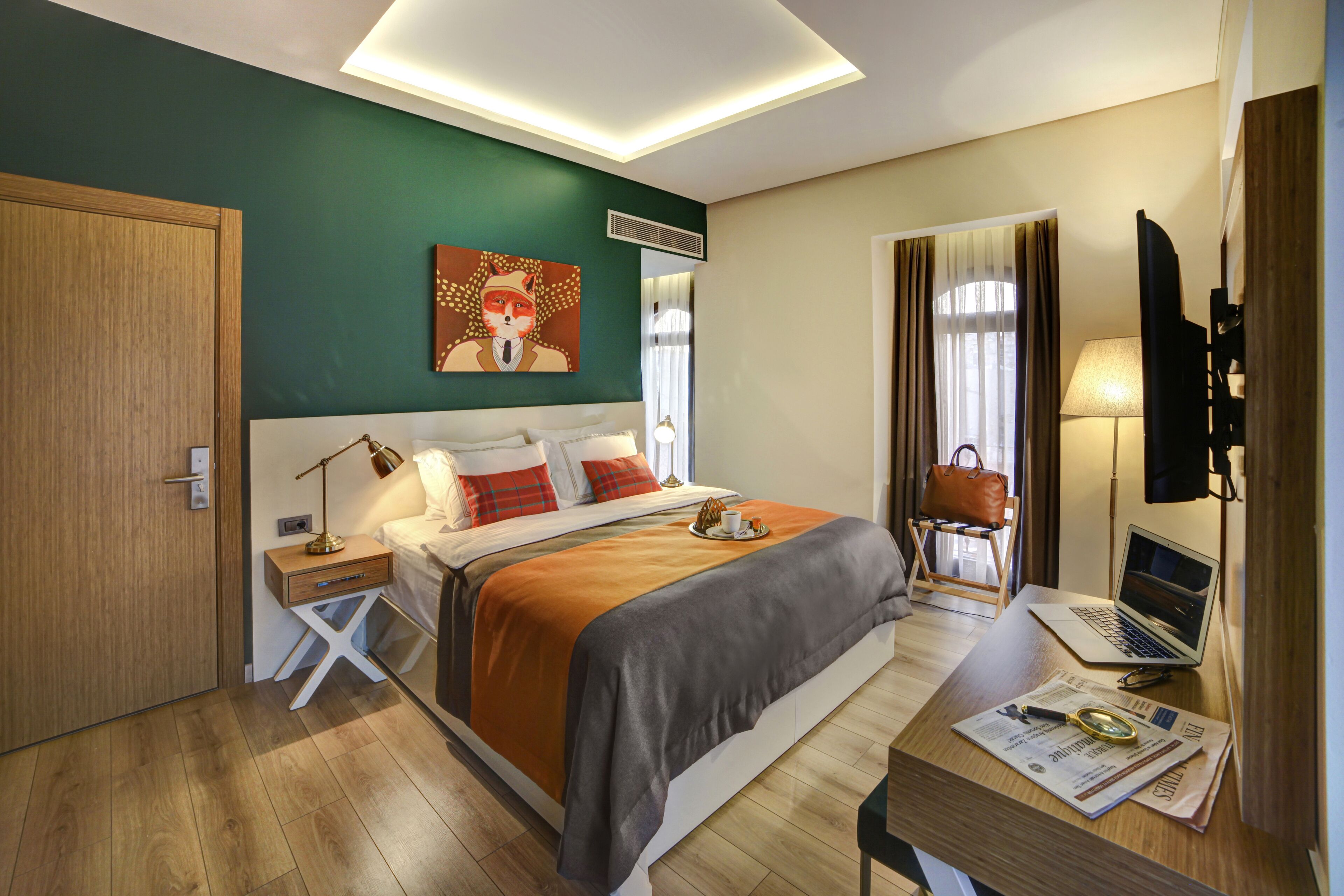 Photo - The Fox Hotel