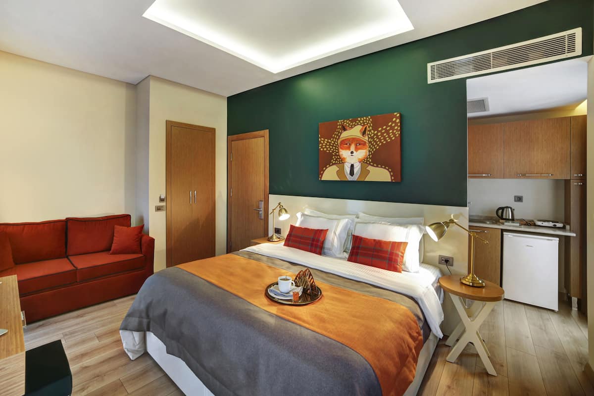 Superior Room | Egyptian cotton sheets, premium bedding, down comforters, pillowtop beds