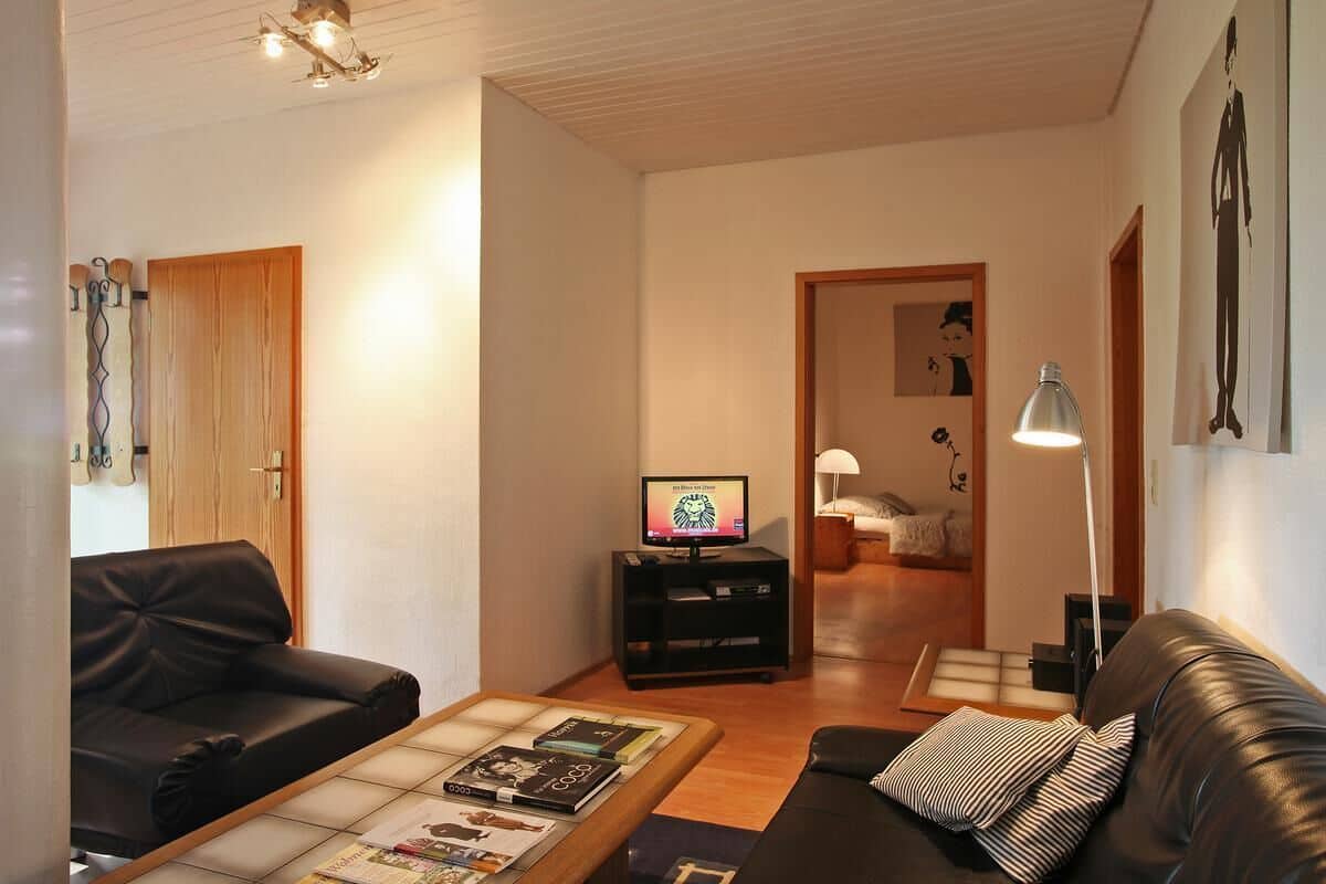 Appartement, 2 chambres (Nr 6) | Coin séjour | Télévision à écran plat, table de tennis de table