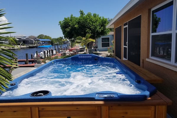 屋外スパ浴槽