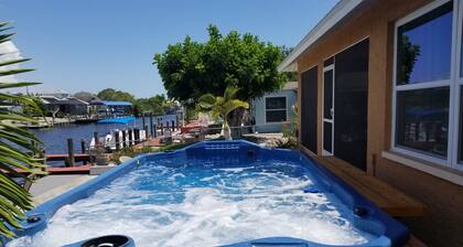 Beautiful Matlacha Isles direct access waterfront home with dock, lift and deck