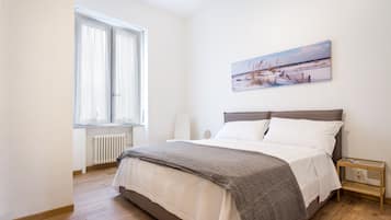 3 chambres, fer et planche à repasser, Wi-Fi, draps fournis