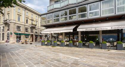 AT THE HOME OF PABLO COMO