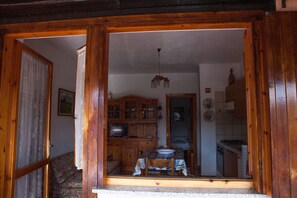 Apartment, 2 Schlafzimmer | Wohnbereich | Flachbildfernseher