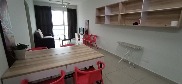 تناول الطعام