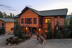 Exterior - Free Tickets | 2 Hot Tubs, Arcade, Fireplace, Parking, Easy Access for Buses (Gatlinburg)