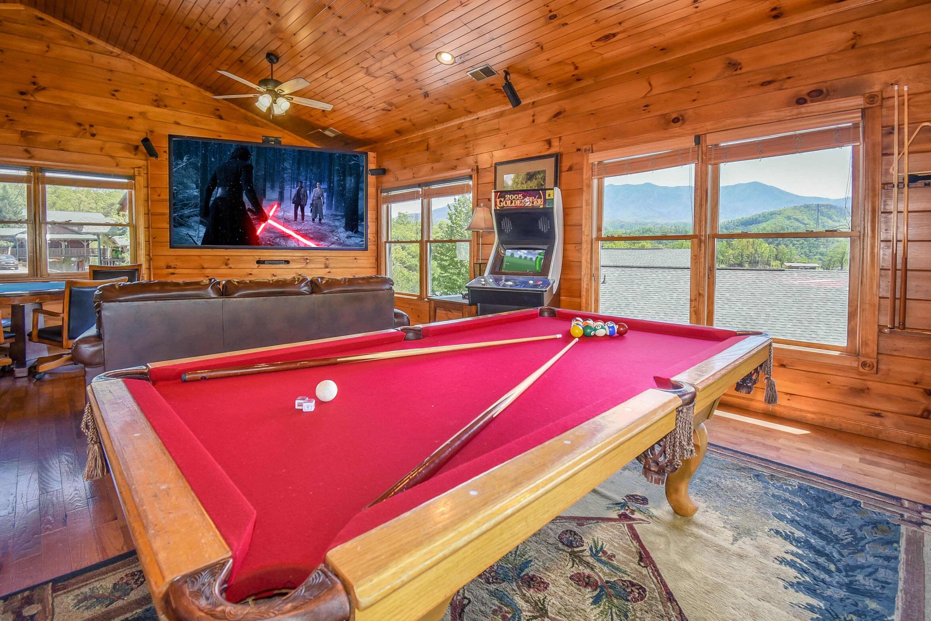 Free Tickets | Mountain View, Game Room, Hot Tub, Swing, Fireplace, Theater