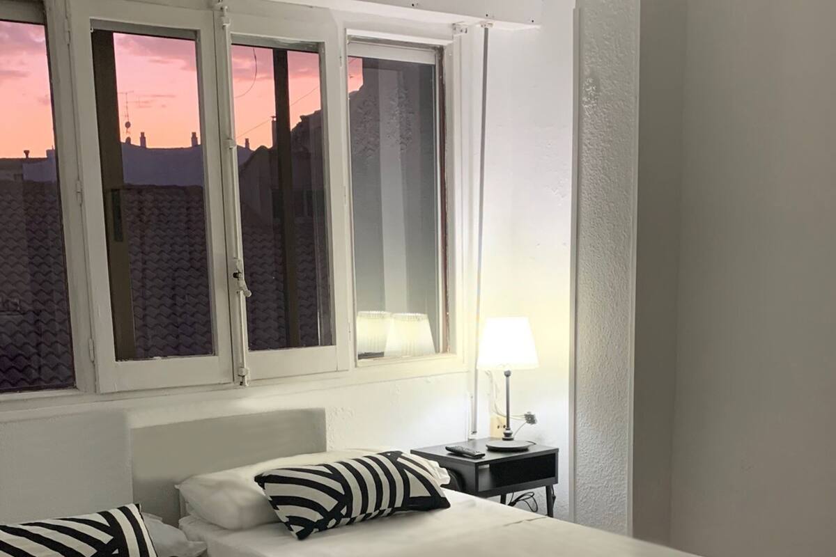 1 bedroom, individually furnished, desk, soundproofing