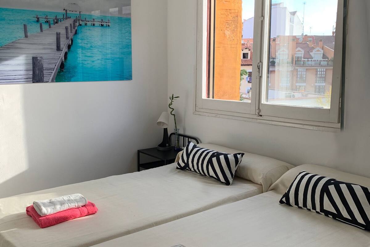 1 bedroom, individually furnished, desk, soundproofing