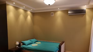 Comfort Apartment | WiFi (free) - Academ House - Hostel (Kyiv)