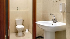 Basic Shared Dormitory | Bathroom - Academ House - Hostel (Kyiv)