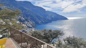 A coastal town with buildings on a hillside overlooking the sea. - Villa with a spectacular view,  in a peaceful location, very romantic, (Positano)