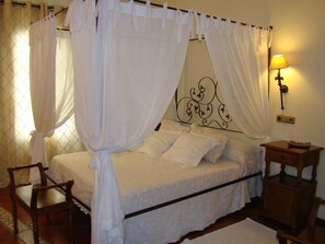 Superior Double Room | Individually decorated, individually furnished, soundproofing