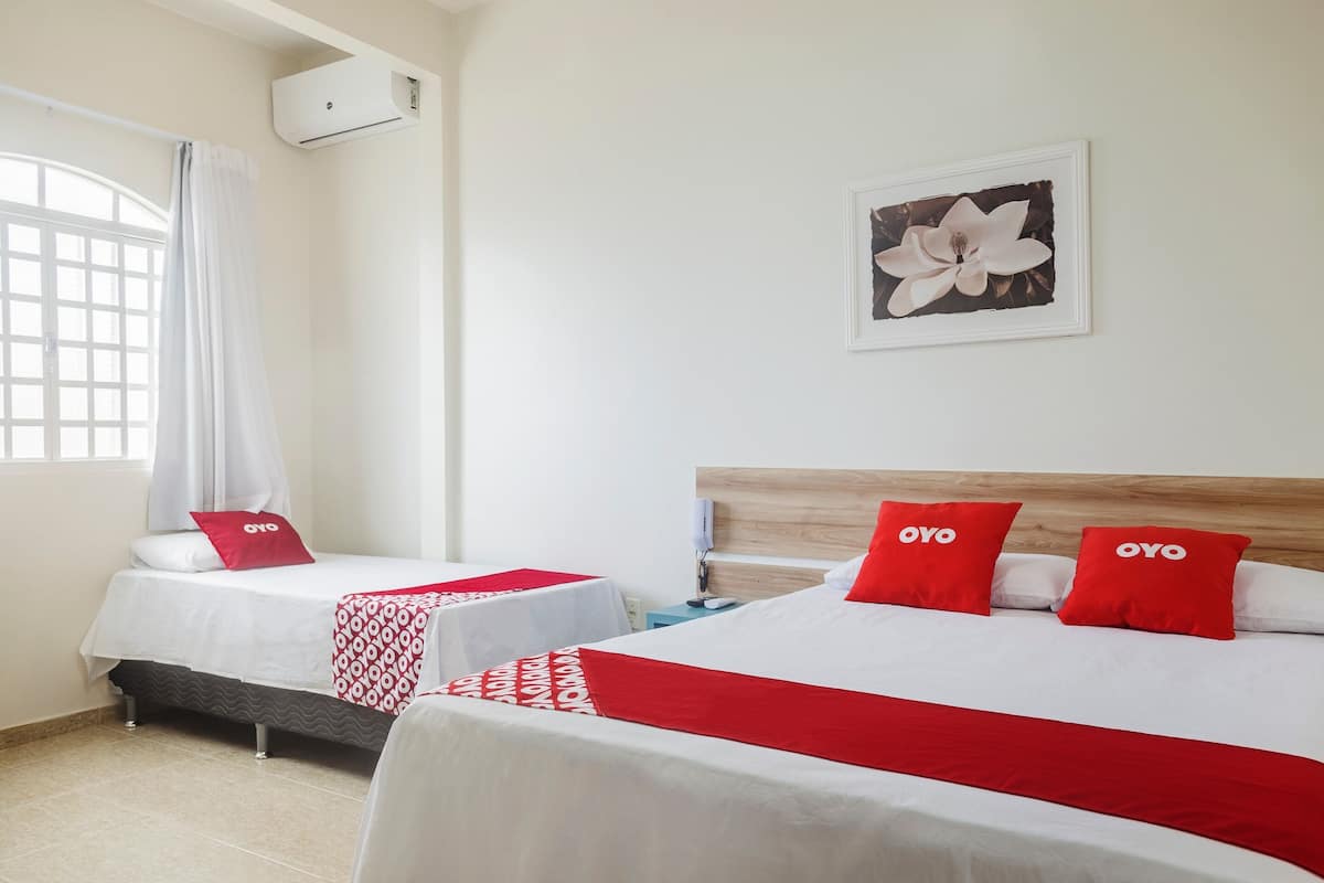 Minibar, soundproofing, free WiFi, bed sheets