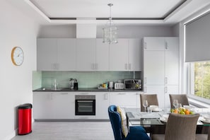 Premium-Apartment, 2 Schlafzimmer (3) | Eigene Küche