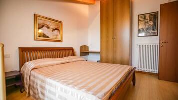 2 camere, ferro/asse da stiro, Wi-Fi