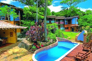 Outdoor pool - Pousada Villa da Prainha (Ilhabela)