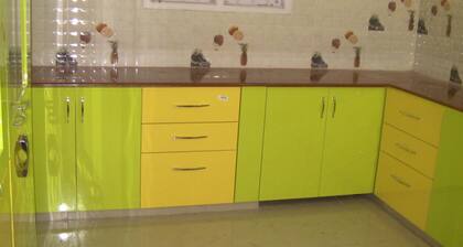 3 BEDROOM AND 3 BATH ROOM FLAT FOR 6 MEMBERS - 4 KM TO BEACH