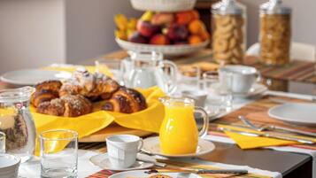 Desayuno buffet incluido todos los días