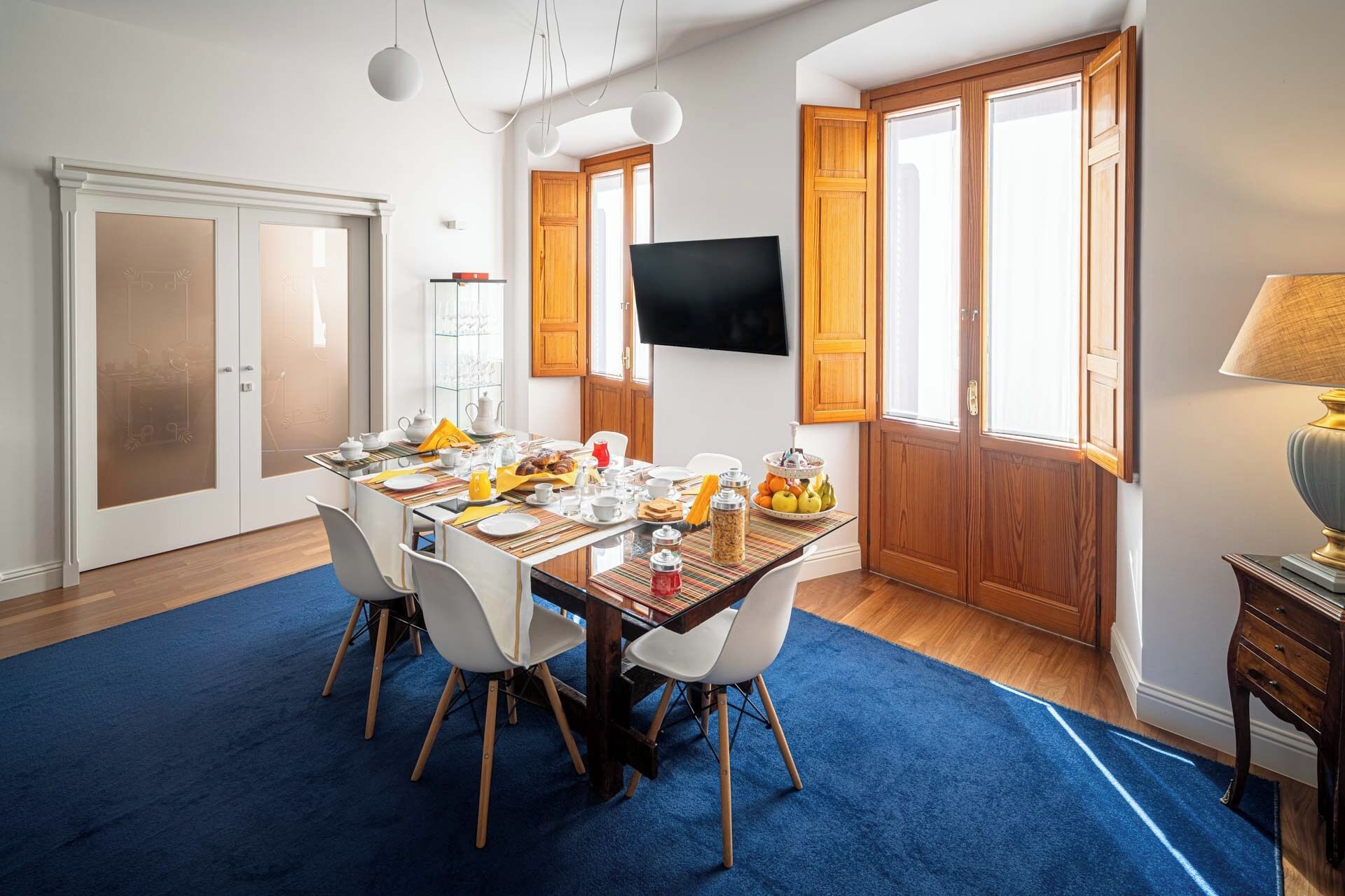 Tägliches inbegriffenes Frühstücksbuffet