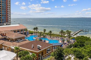 Piscina coperta, una piscina riscaldata