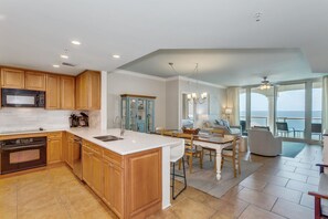 Microwave, dishwasher, coffee/tea maker, toaster