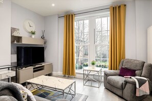 Appartement classique, 2 chambres | Aire de séjour | Téléviseur à écran plat, Netflix, services de diffusion en continu
