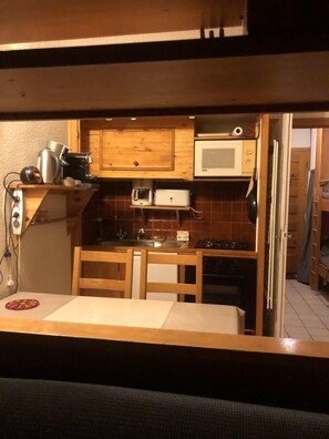 Fridge, microwave, coffee/tea maker