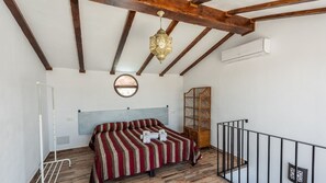 3 bedrooms, iron/ironing board, travel cot, WiFi