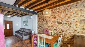 Dining - Casa Rural El Cañizo Cortes de la Frontera by Ruralidays (Málaga)