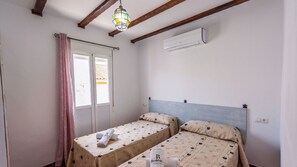 3 Schlafzimmer, Bügeleisen/Bügelbrett, Reisekinderbett, WLAN