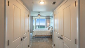 2 soverom, strykejern/-brett, wi-fi og sengetøy