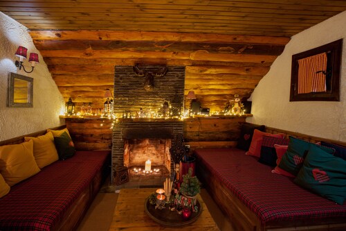 Dandy Villas Agoriani - Chalet Erato - Fireplace