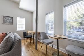 Apartment, 2 Bedrooms | Living room