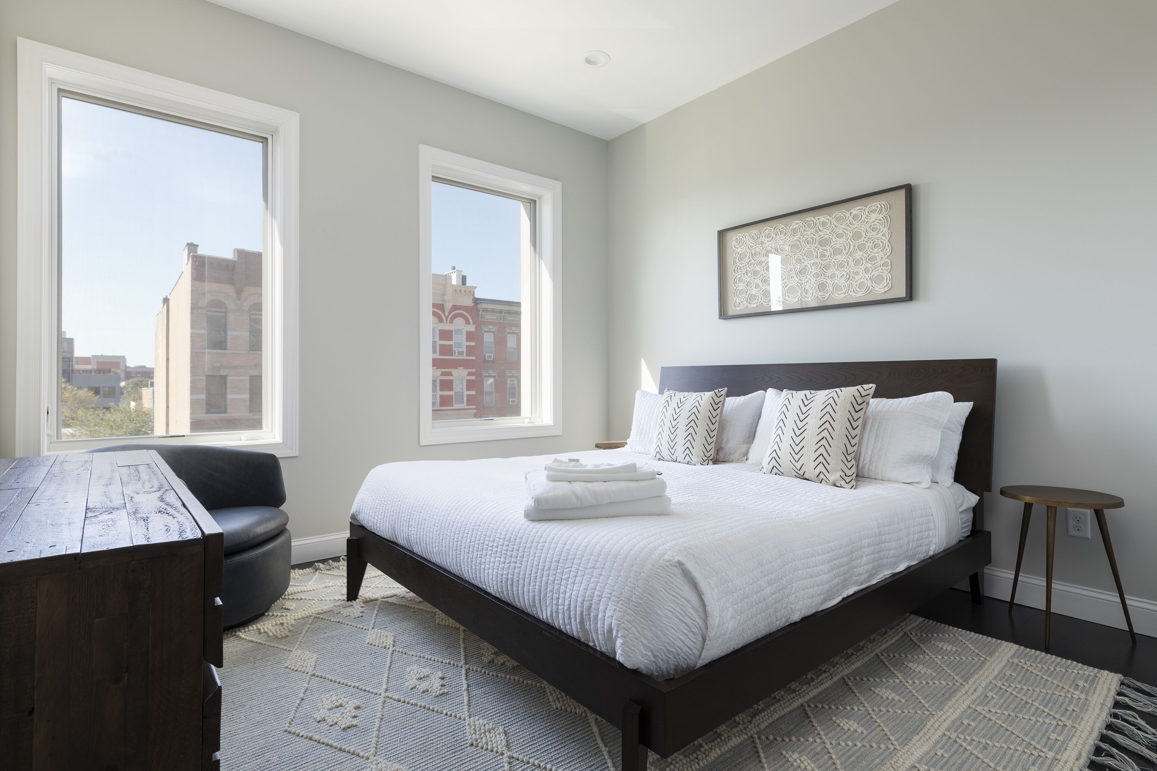 3 bedrooms, premium bedding, blackout drapes, iron/ironing board