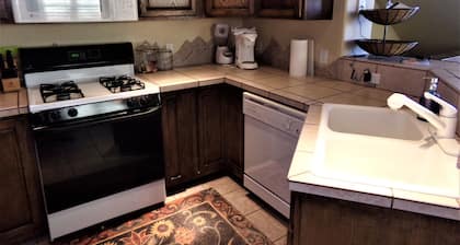 Fawn Townhome 3 bed 3 bath HTJP3