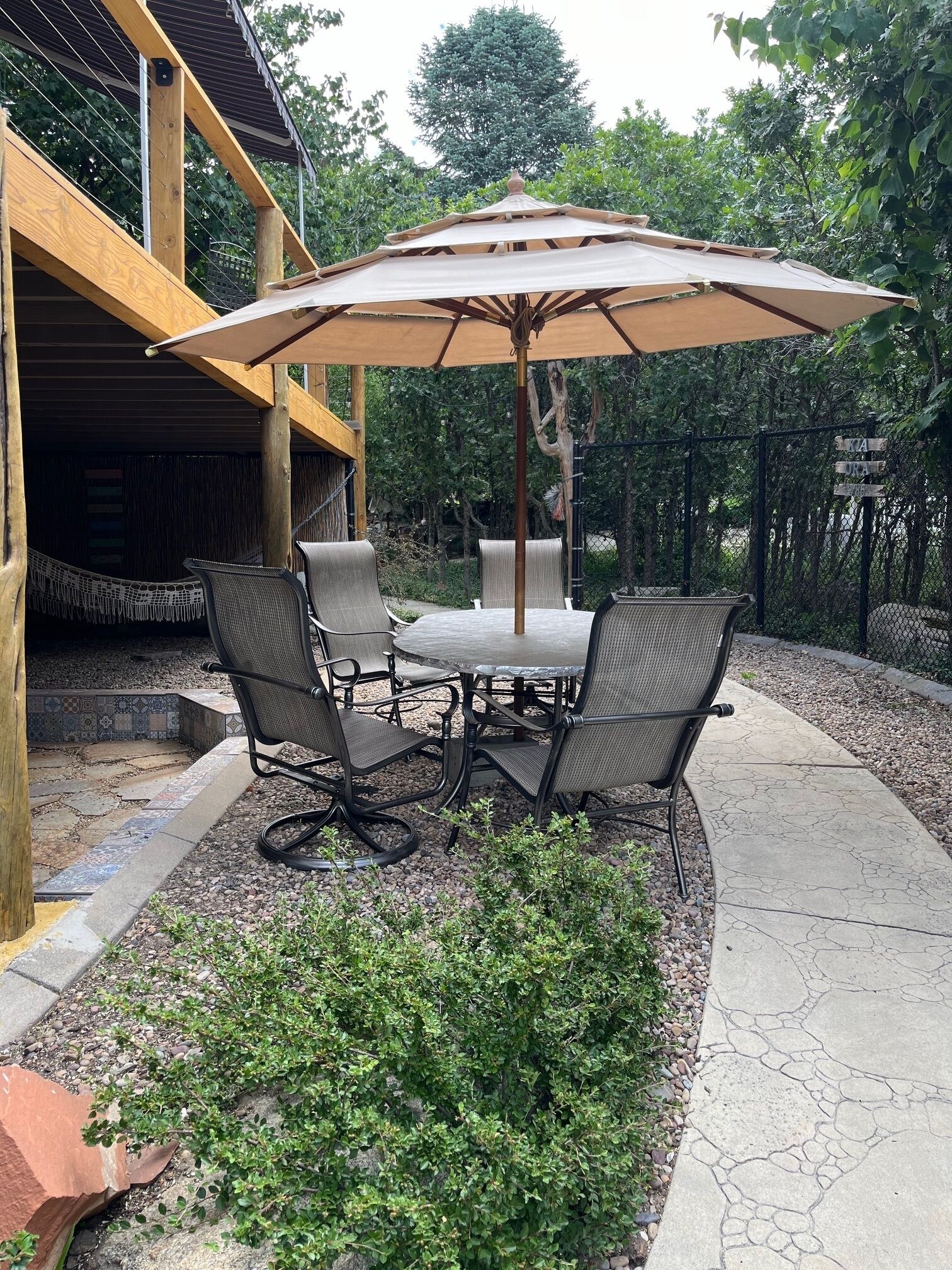 Outdoor dining