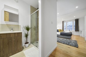 5 bedrooms, iron/ironing board, travel cot, free WiFi