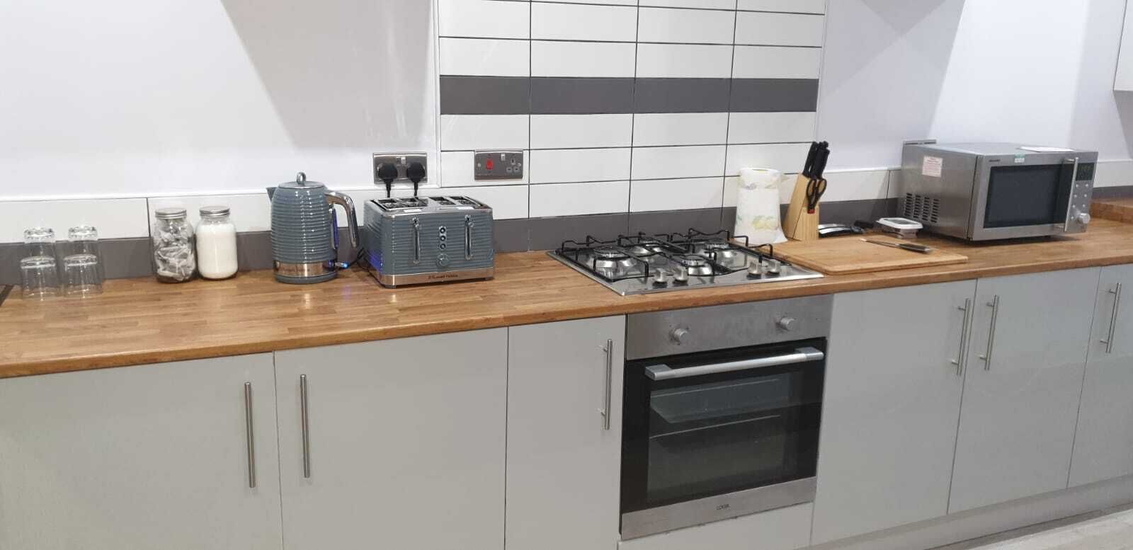 Foto - Homestay in Birmingham Sleeps 8 - Free Parking & Wifi