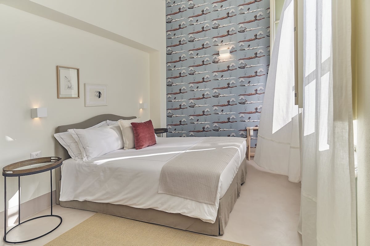 Habitación doble superior, para no fumadores, vista al río | 1 habitación, ropa de cama de alta calidad y minibar