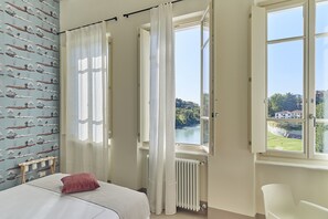 Superior Double Room, Non Smoking, River View | Premium bedding, minibar, in-room safe, individually decorated - Dora maison de charme (Ivrea)