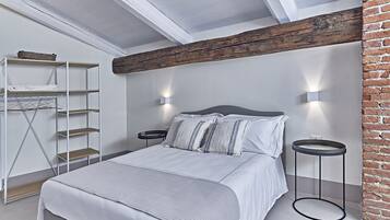 Suite, Nichtraucher | Hochwertige Bettwaren, Minibar, Zimmersafe, individuell dekoriert