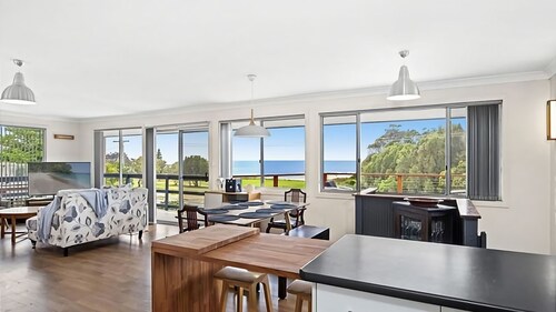 George Bass Drive 569 On The Beach Living