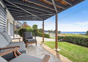 Terrace/patio - George Bass Drive 569 On The Beach Living (Malua Bay)