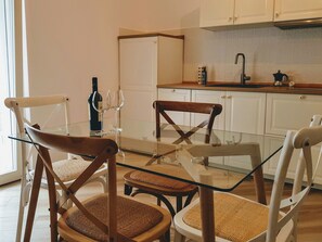 Fridge, microwave, stovetop, dishwasher - Livia seaside apartment in the heart of Puglia (Polignano a Mare)